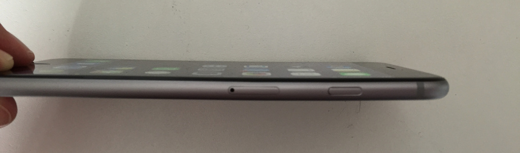 bent_iphone2.jpg