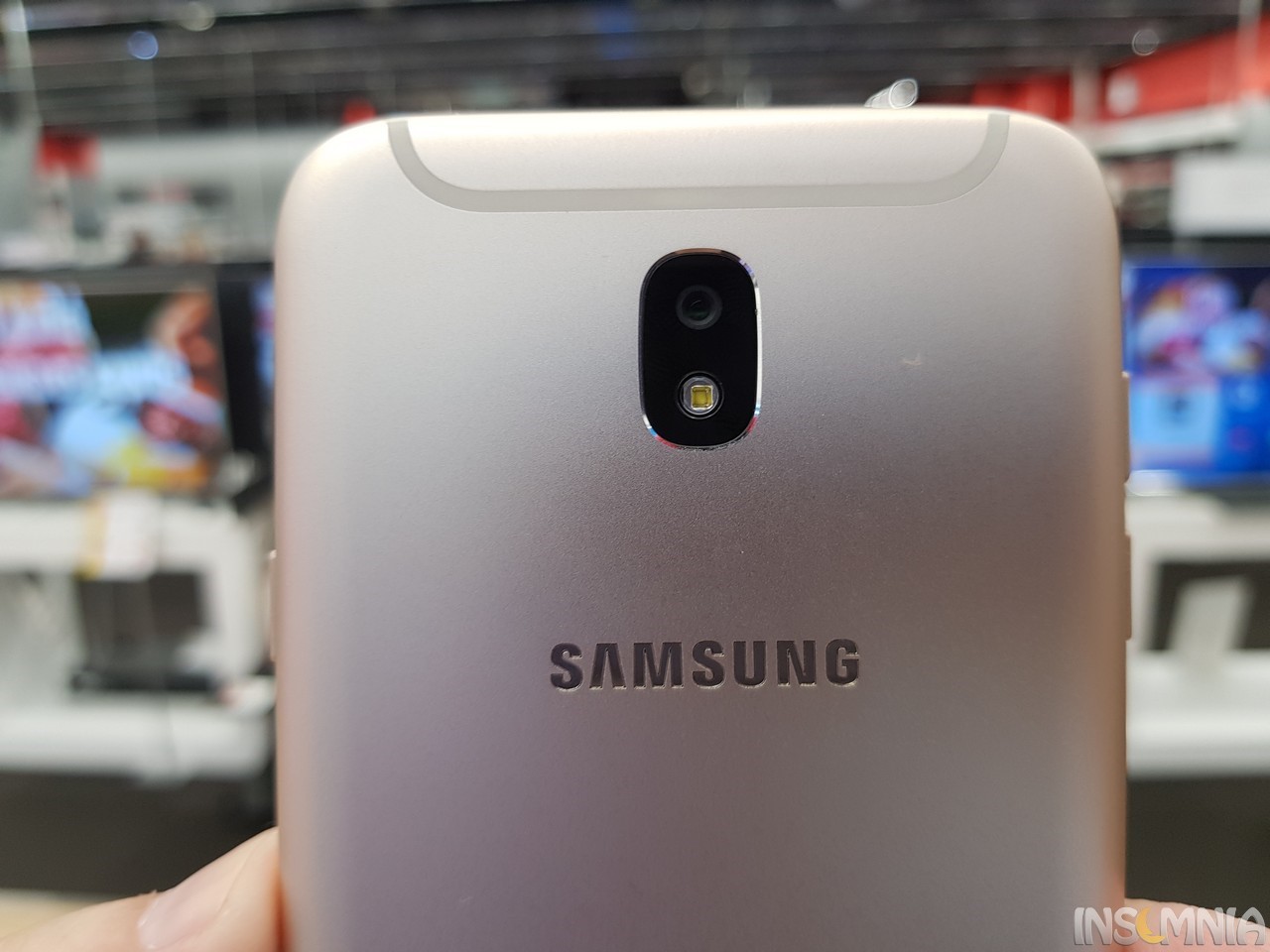 galaxyj7.jpg